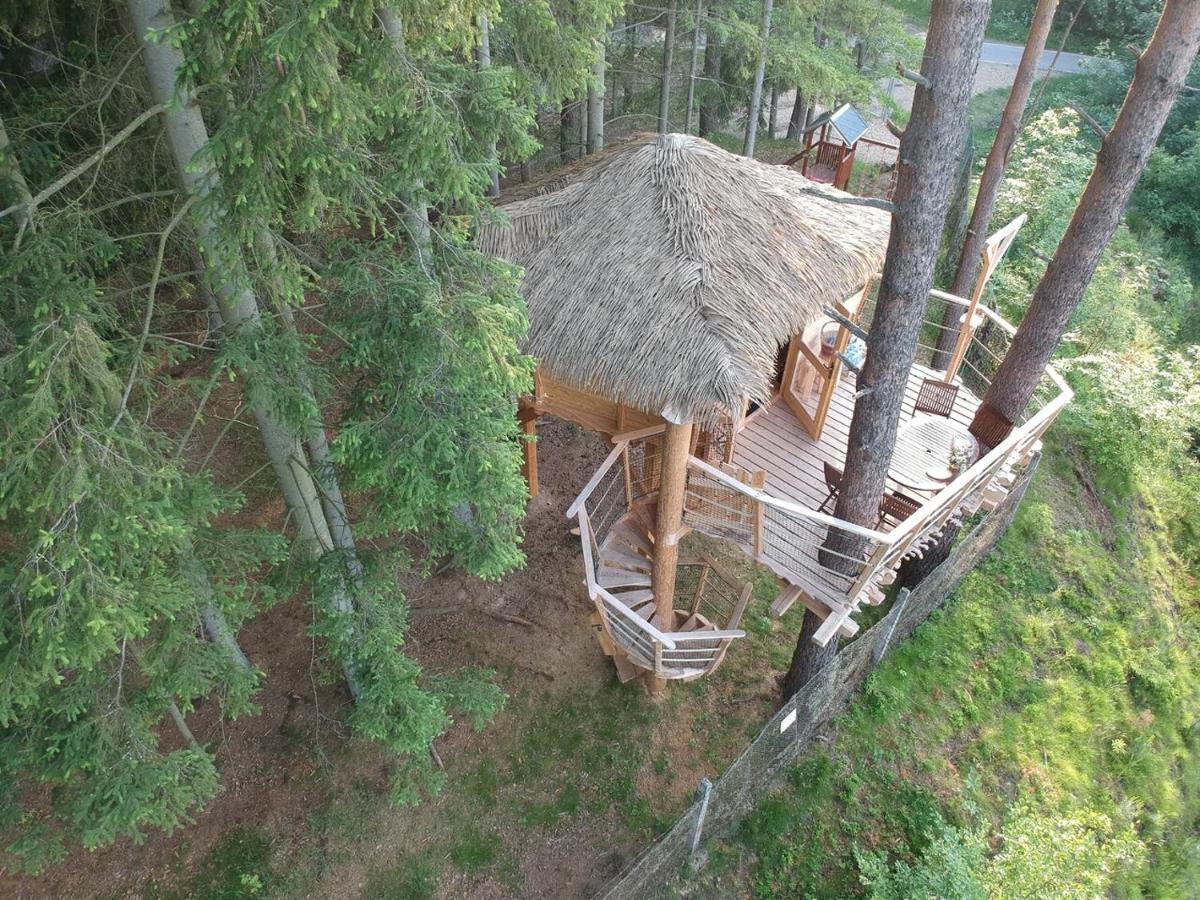 Готель Treehouse U Rybnika Osecna Екстер'єр фото